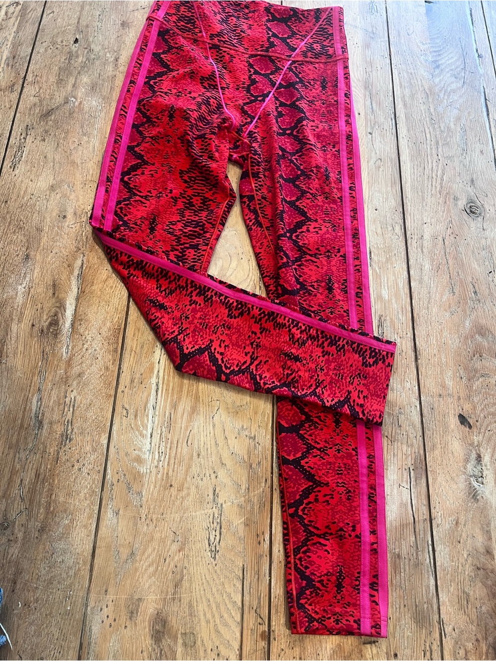 adidas x IVY PARK Red/Black Snake Print High Rise Leggings Stretch S Workout